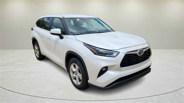 2023 Toyota Highlander LE — SUV — 44,410 mi — Richardson, TX