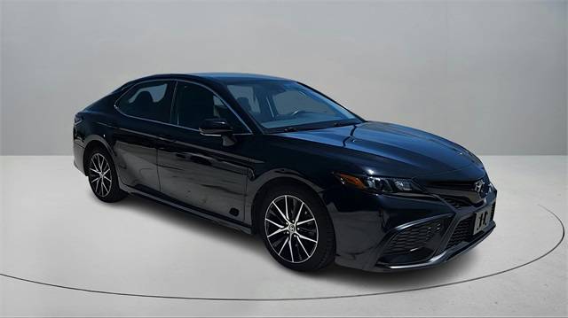 2022 Toyota Camry SE — Sedan — 50,000 mi — Richardson, TX