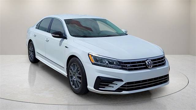 2017 Volkswagen Passat R-Line — Sedan — 89,925 mi — Richardson, TX