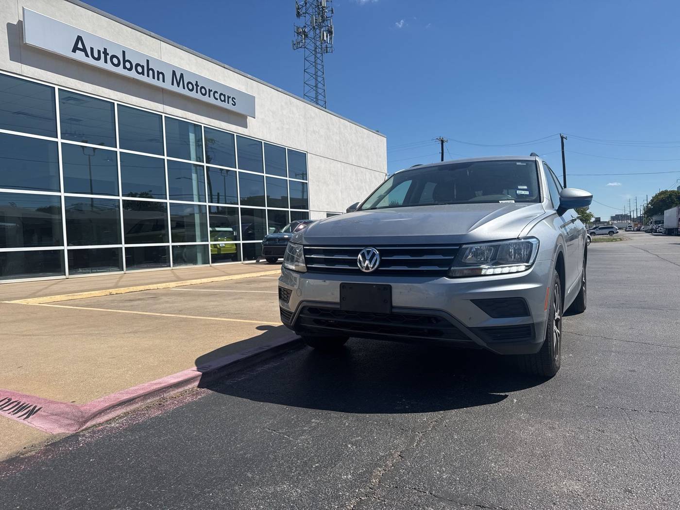 2020 Volkswagen Tiguan SE — SUV — 90,744 mi — Fort Worth, TX