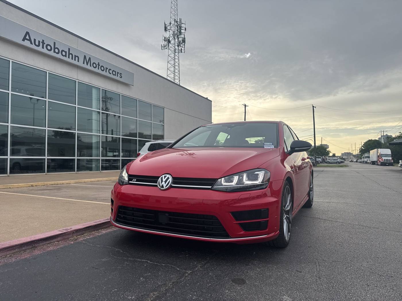 2017 Volkswagen Golf R Base — Hatchback — 22,409 mi — Fort Worth, TX
