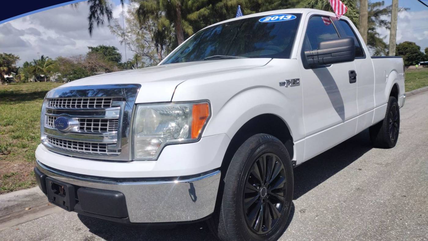 2013 Ford F-150 XL — Pickup Truck — 147,410 mi — Lake Worth, FL