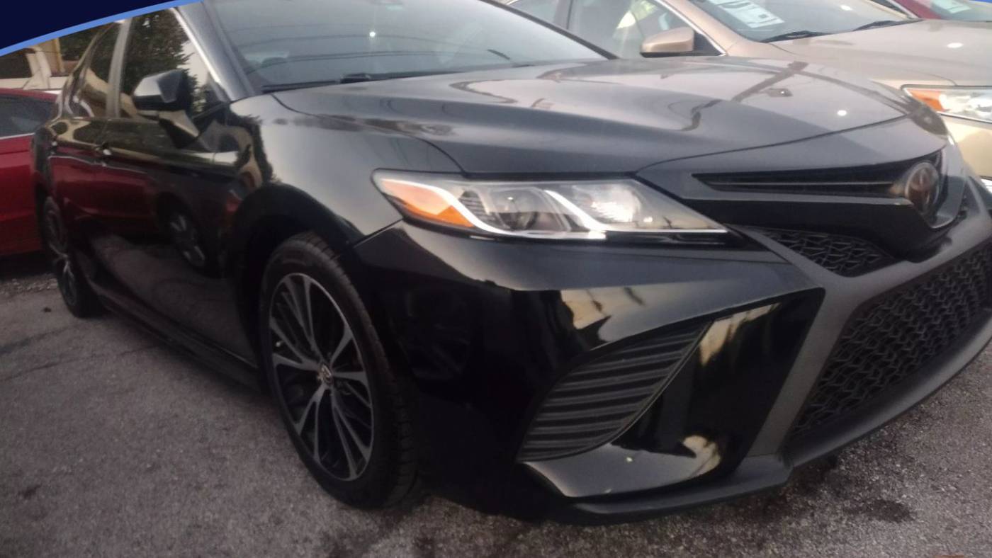 2018 Toyota Camry SE — Sedan — 103,970 mi — Lake Worth, FL