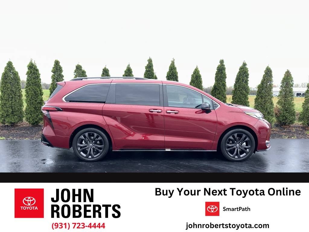 2023 Toyota Sienna XSE — Minivan — 16,788 mi — Manchester, TN