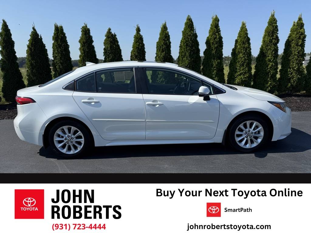 2022 Toyota Corolla XLE — Sedan — 21,052 mi — Manchester, TN