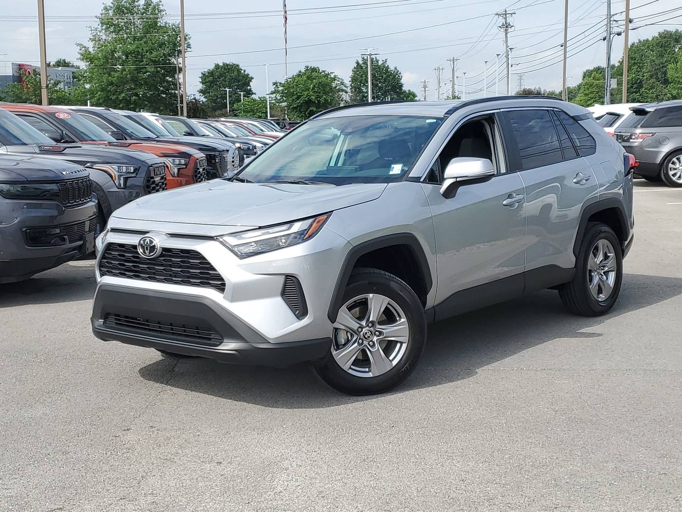 2025 Toyota RAV4 XLE — SUV — 941 mi — Gallatin, TN