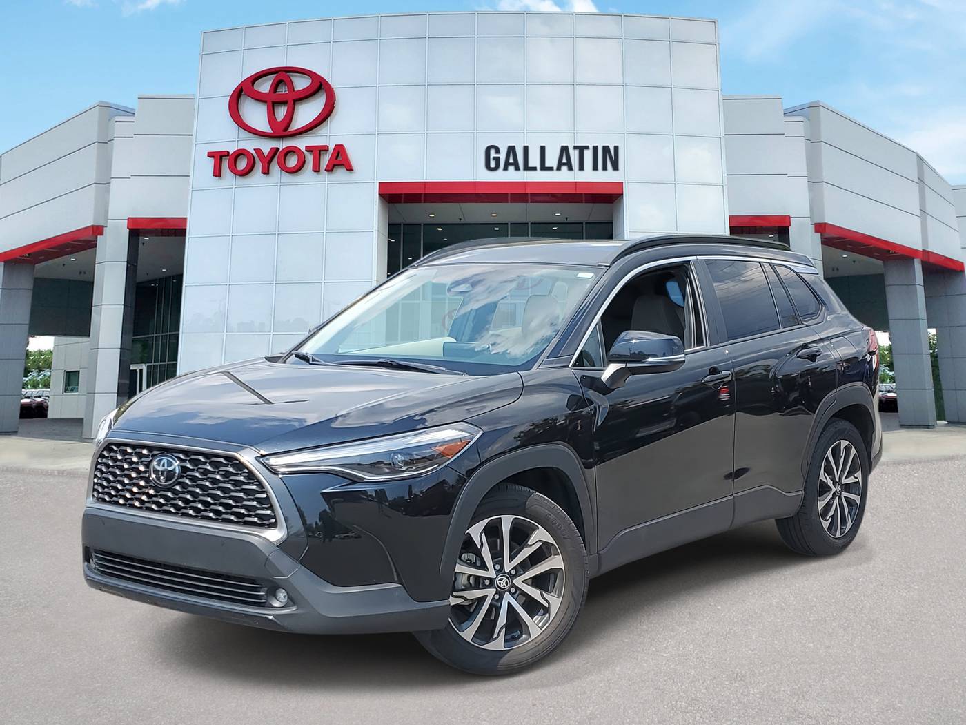 2024 Toyota Corolla Cross XLE — SUV — 27,780 mi — Gallatin, TN