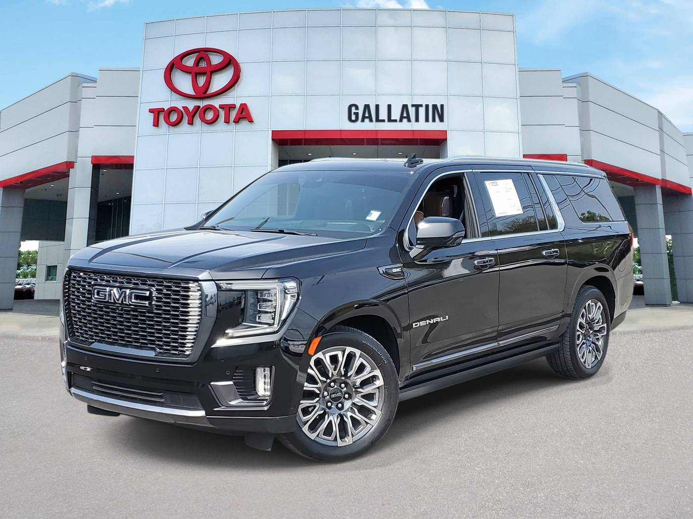 2024 GMC Yukon Denali Ultimate — SUV — 24,792 mi — Gallatin, TN