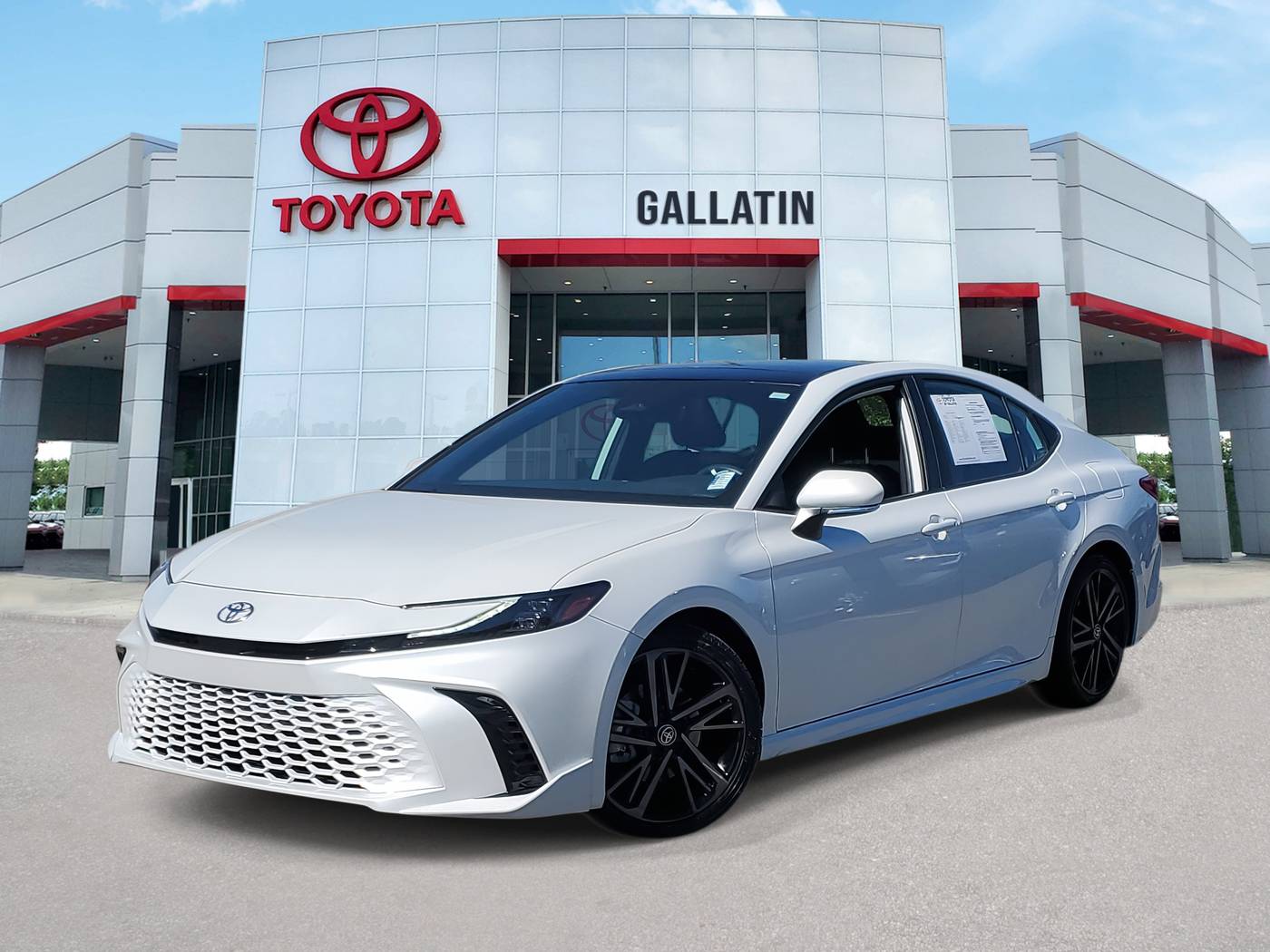 2025 Toyota Camry Hybrid XSE — Sedan — 27,268 mi — Gallatin, TN