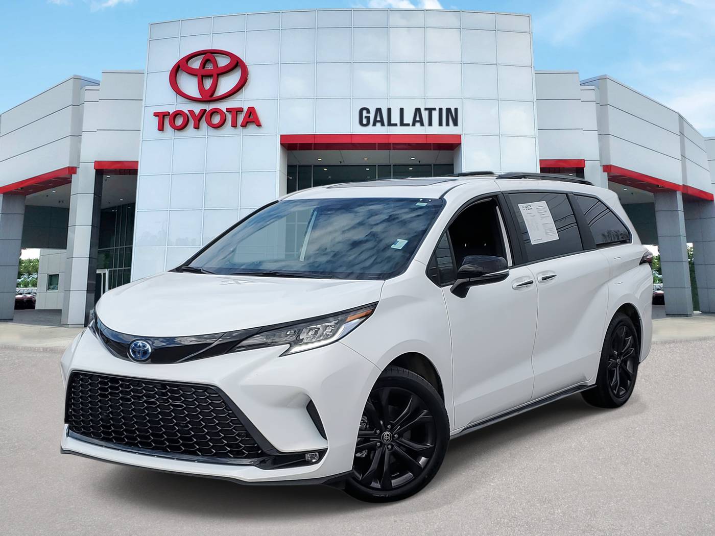 2025 Toyota Sienna XSE — Minivan — 519 mi — Gallatin, TN