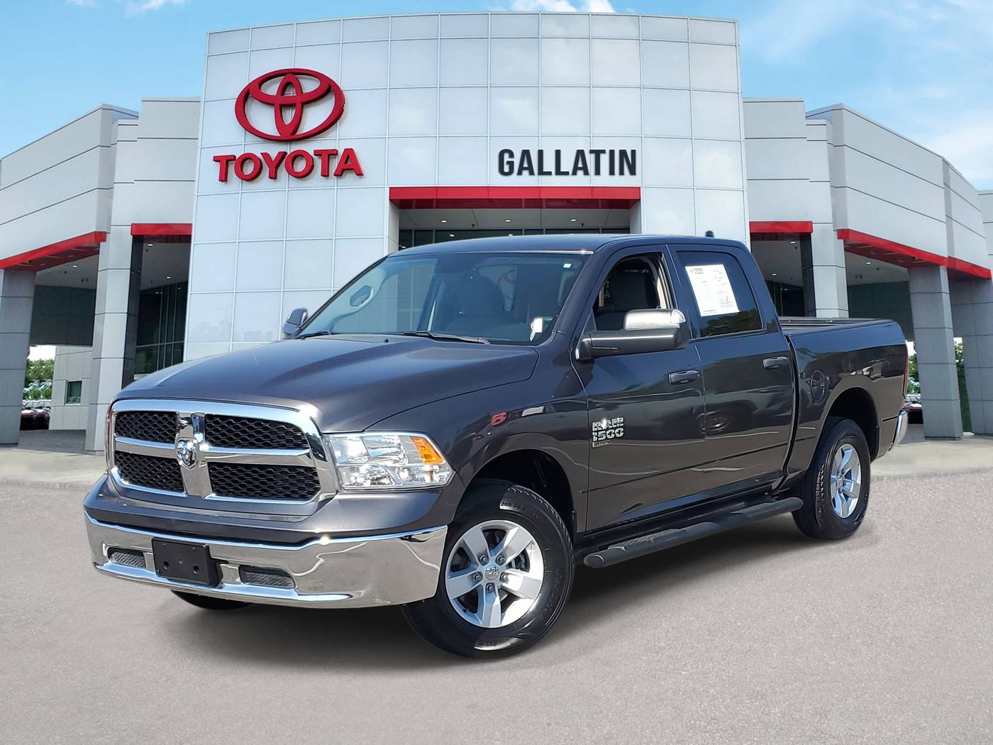 2022 Ram 1500 Classic SLT — Pickup Truck — 69,792 mi — Gallatin, TN