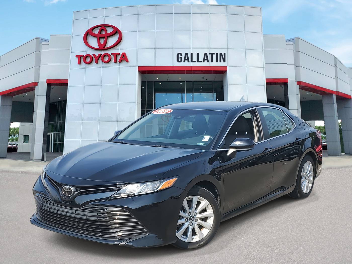 2018 Toyota Camry LE — Sedan — 122,449 mi — Gallatin, TN
