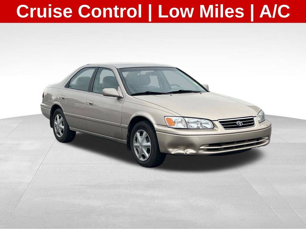 2001 Toyota Camry CE — Sedan — 82,261 mi — Shelbyville, TN
