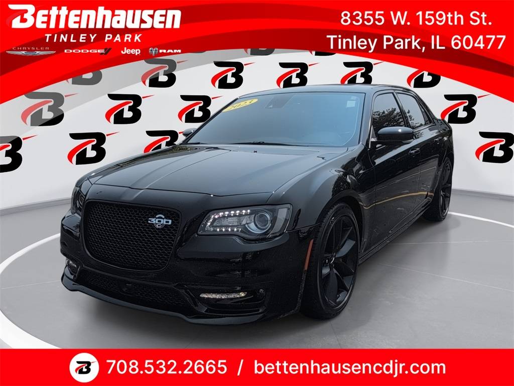 2023 Chrysler 300 C — Sedan — 5,329 mi — Tinley Park, IL