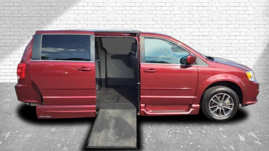 2017 Dodge Grand Caravan SXT — Minivan — 44,150 mi — Tinley Park, IL