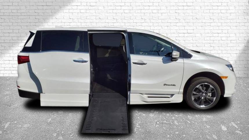 2023 Honda Odyssey Elite — Minivan — 18 mi — Tinley Park, IL