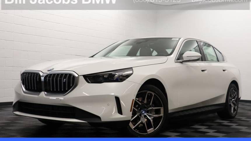 2025 BMW i5 xDrive40 — Sedan — 2,157 mi — Naperville, IL