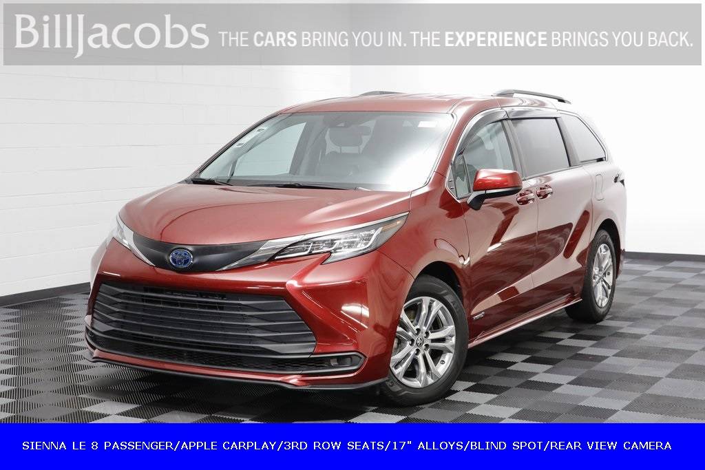 2021 Toyota Sienna LE — Minivan — 87,601 mi — Naperville, IL