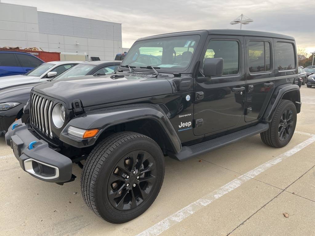2023 Jeep Wrangler Sahara 4xe — SUV — 44,568 mi — Naperville, IL