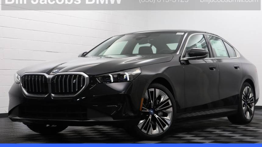 2025 BMW i5 xDrive40 — Sedan — 2,645 mi — Naperville, IL