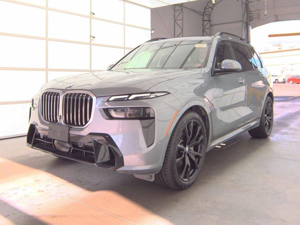 2024 BMW X7 40i — SUV — 8,742 mi — Naperville, IL