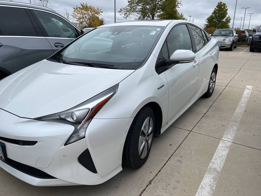 2017 Toyota Prius Four — Hatchback — 66,016 mi — Naperville, IL