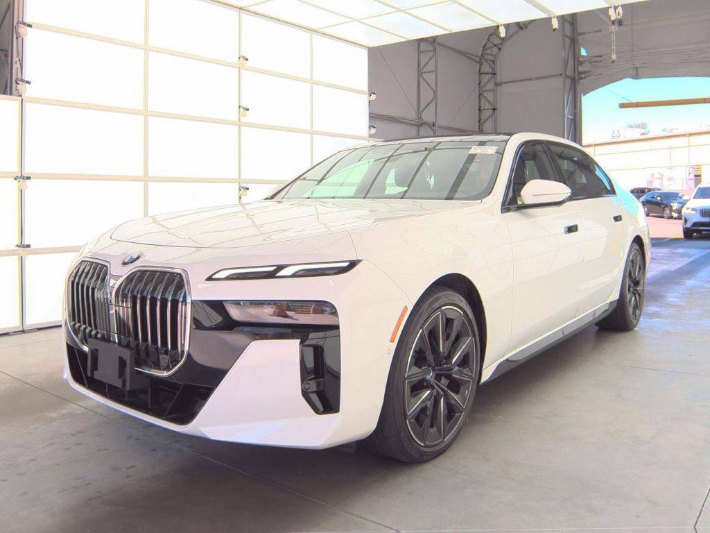 2023 BMW 7 Series 760i — Sedan — 7,676 mi — Naperville, IL