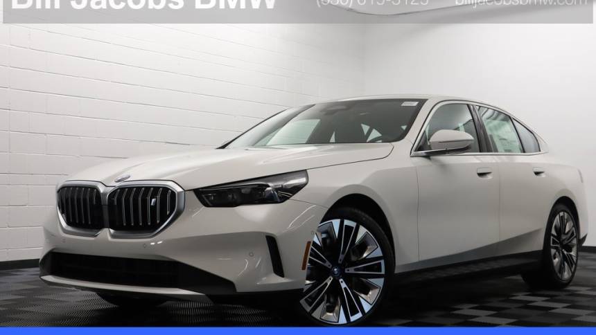 2025 BMW i5 xDrive40 — Sedan — 3,062 mi — Naperville, IL
