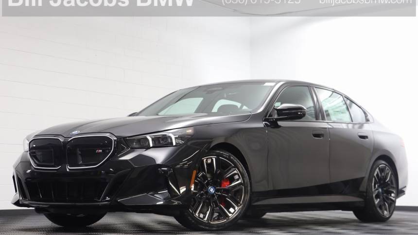 2025 BMW i5 M60 — Sedan — 8,086 mi — Naperville, IL