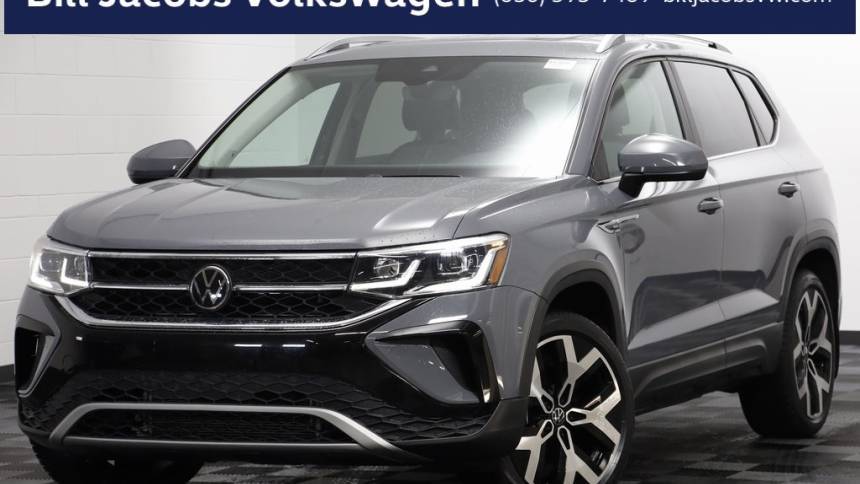 2023 Volkswagen Taos SEL — SUV — 42,952 mi — Naperville, IL