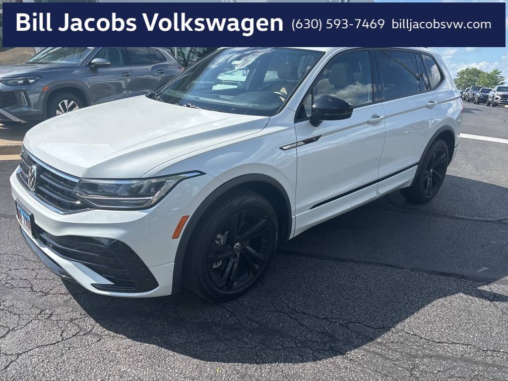 2023 Volkswagen Tiguan SE R-Line Black — SUV — 48,735 mi — Naperville, IL