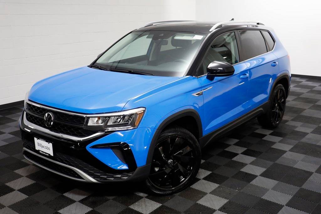 2024 Volkswagen Taos SE — SUV — 3,841 mi — Naperville, IL