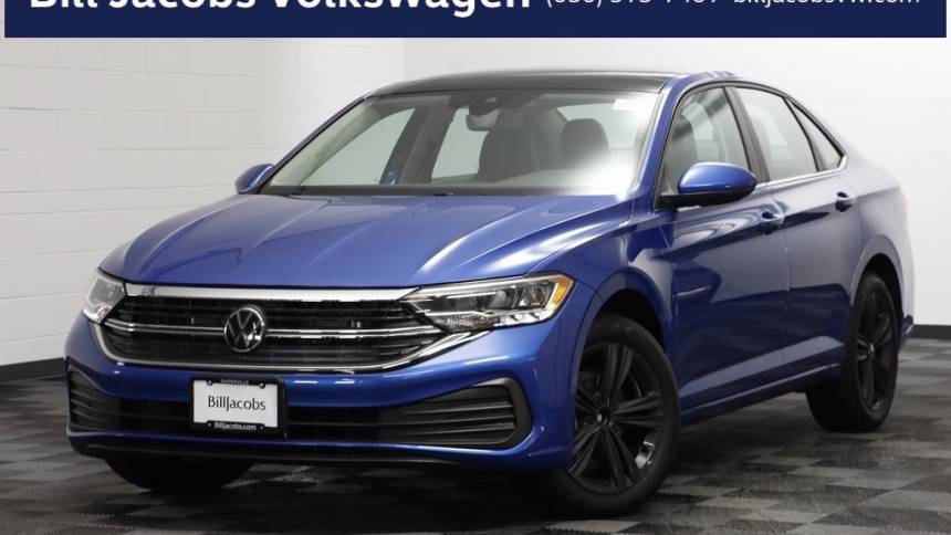 2024 Volkswagen Jetta SE — Sedan — 4,587 mi — Naperville, IL
