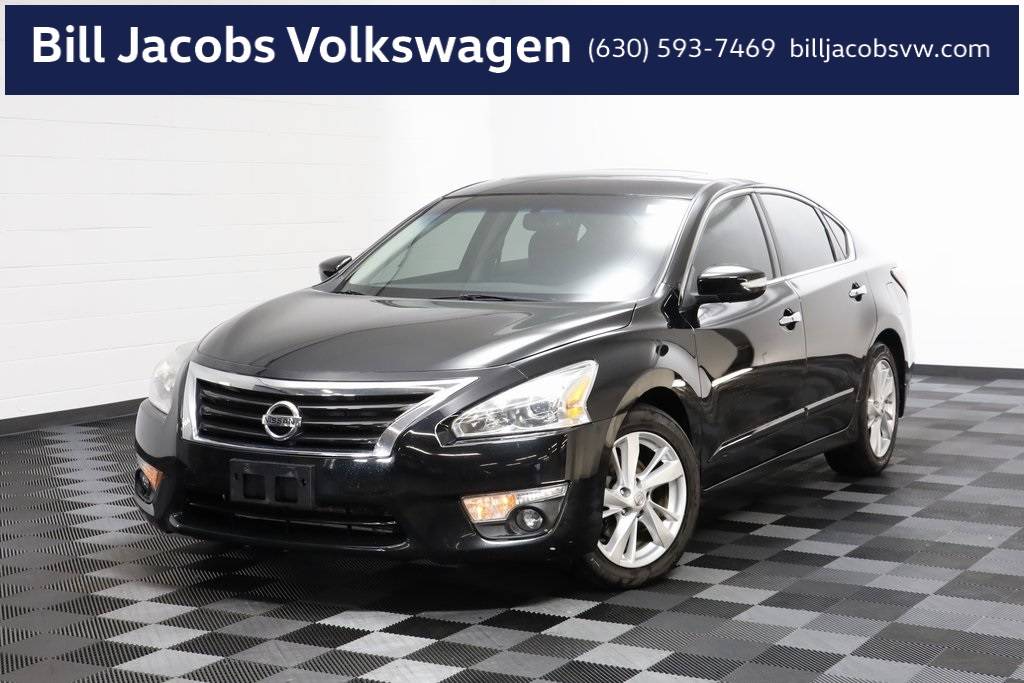 2015 Nissan Altima 2.5 SV — Sedan — 124,682 mi — Naperville, IL