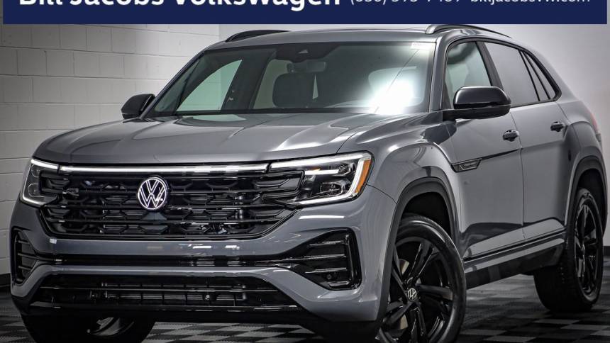 2025 Volkswagen Atlas Cross Sport SEL R-Line Black — SUV — 6,822 mi — Naperville, IL