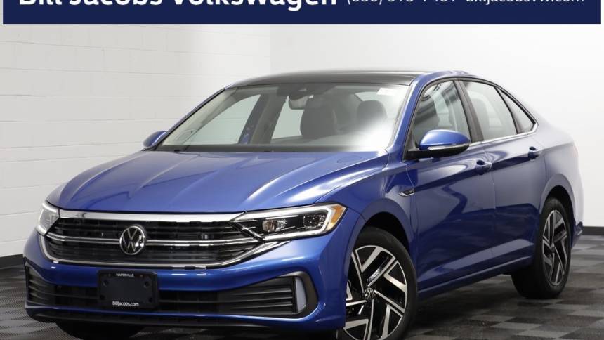 2024 Volkswagen Jetta SEL — Sedan — 5,565 mi — Naperville, IL