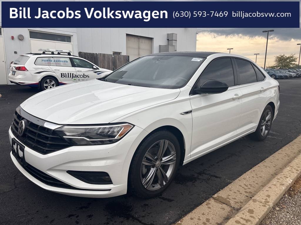 2021 Volkswagen Jetta R-Line — Sedan — 123,446 mi — Naperville, IL