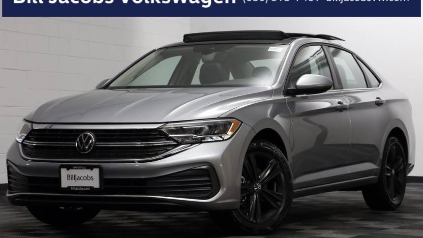 2024 Volkswagen Jetta SE — Sedan — 4,765 mi — Naperville, IL