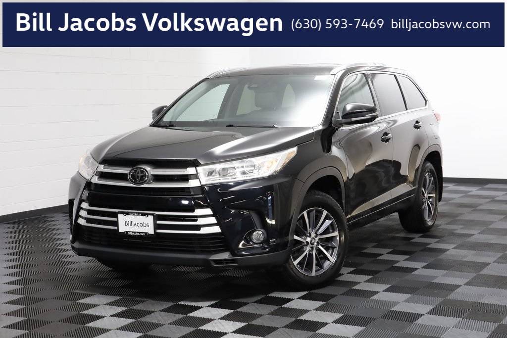 2017 Toyota Highlander XLE — SUV — 104,863 mi — Naperville, IL