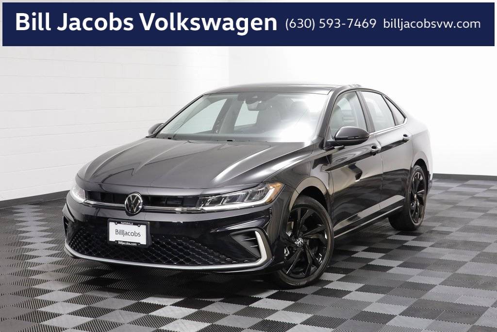 2025 Volkswagen Jetta SE — Sedan — 5,227 mi — Naperville, IL