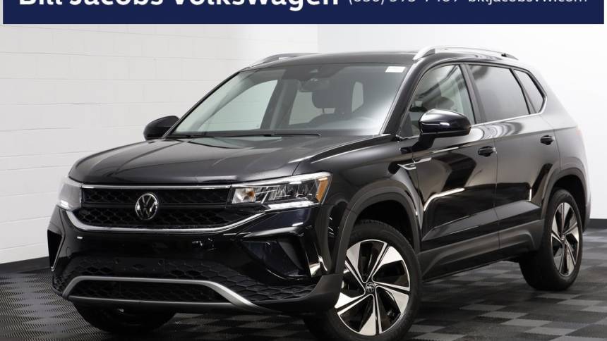 2024 Volkswagen Taos SE — SUV — 5,712 mi — Naperville, IL