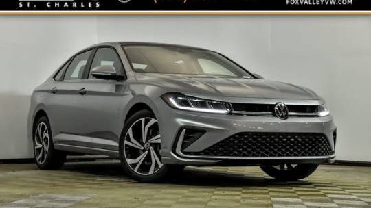 2025 Volkswagen Jetta SEL — Sedan — 5,279 mi — St Charles, IL