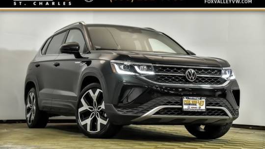 2022 Volkswagen Taos SEL — SUV — 19,260 mi — St Charles, IL