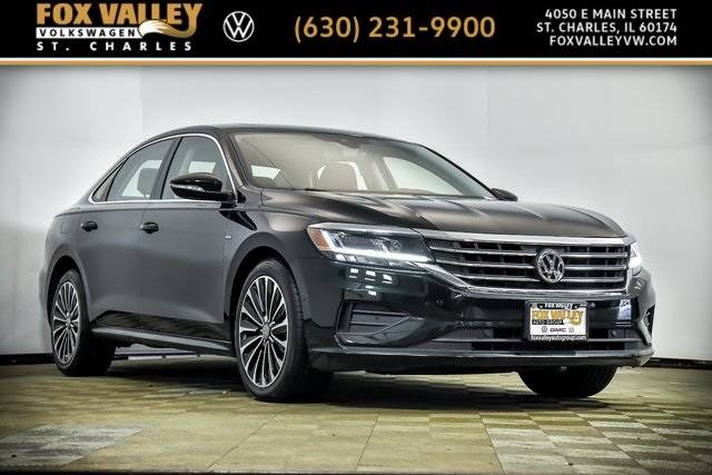 2022 Volkswagen Passat Limited Edition — Sedan — 9,776 mi — St Charles, IL
