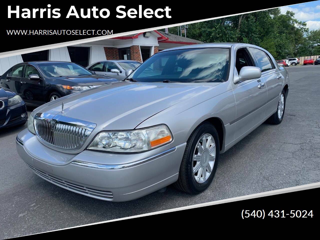 2011 Lincoln Town Car Signature Limited — Sedan — 105,378 mi — Winchester, VA