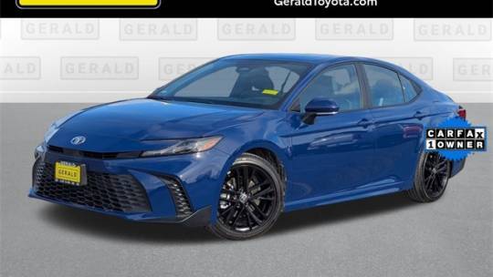 2025 Toyota Camry SE — Sedan — 1,328 mi — Matteson, IL
