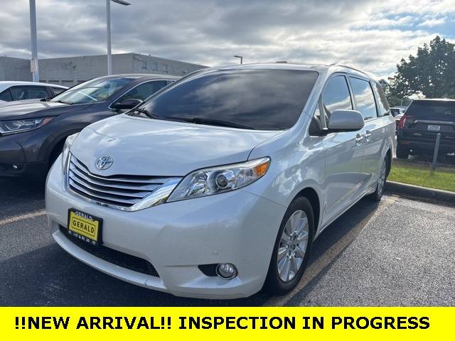 2012 Toyota Sienna Base — Minivan — 153,673 mi — Matteson, IL
