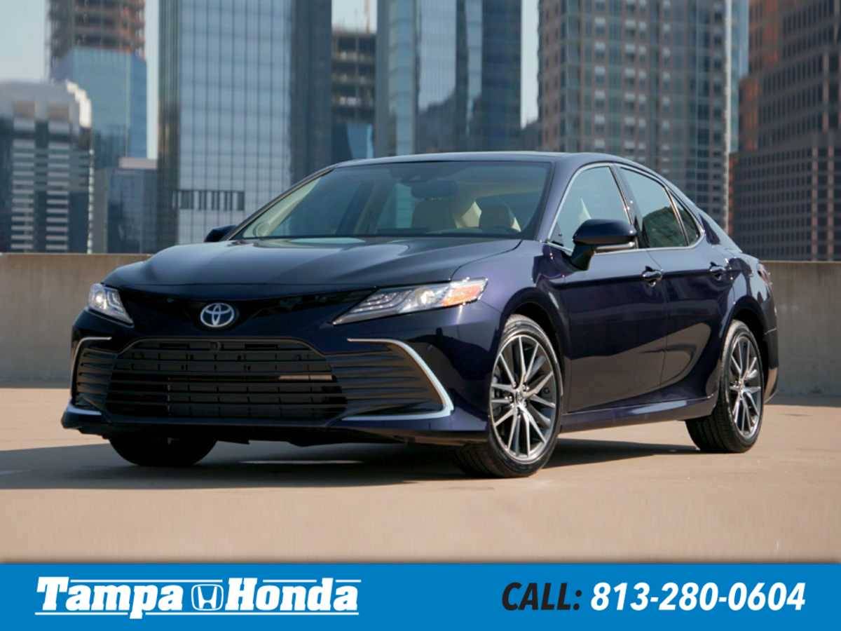 2024 Toyota Camry SE — Sedan — 51,729 mi — Tampa, FL