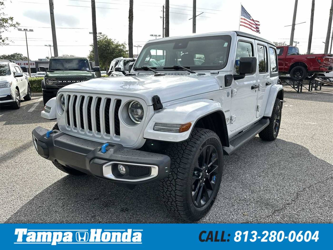 2023 Jeep Wrangler Sahara 4xe — SUV — 61,721 mi — Tampa, FL