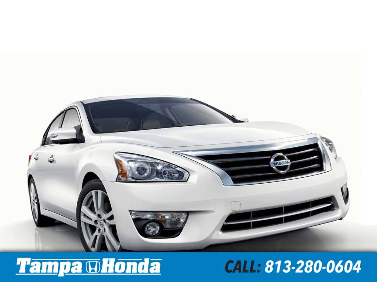 2015 Nissan Altima 2.5 S — Sedan — 105,750 mi — Tampa, FL